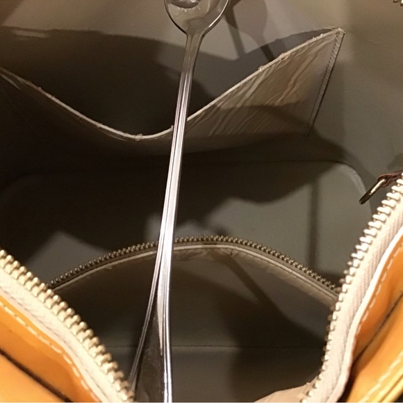 Authentic Vintage Louis Vuitton Bag - Picture 6 of 9